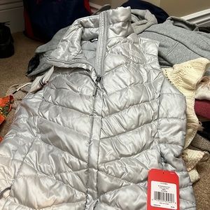 Womens sliver north face vest